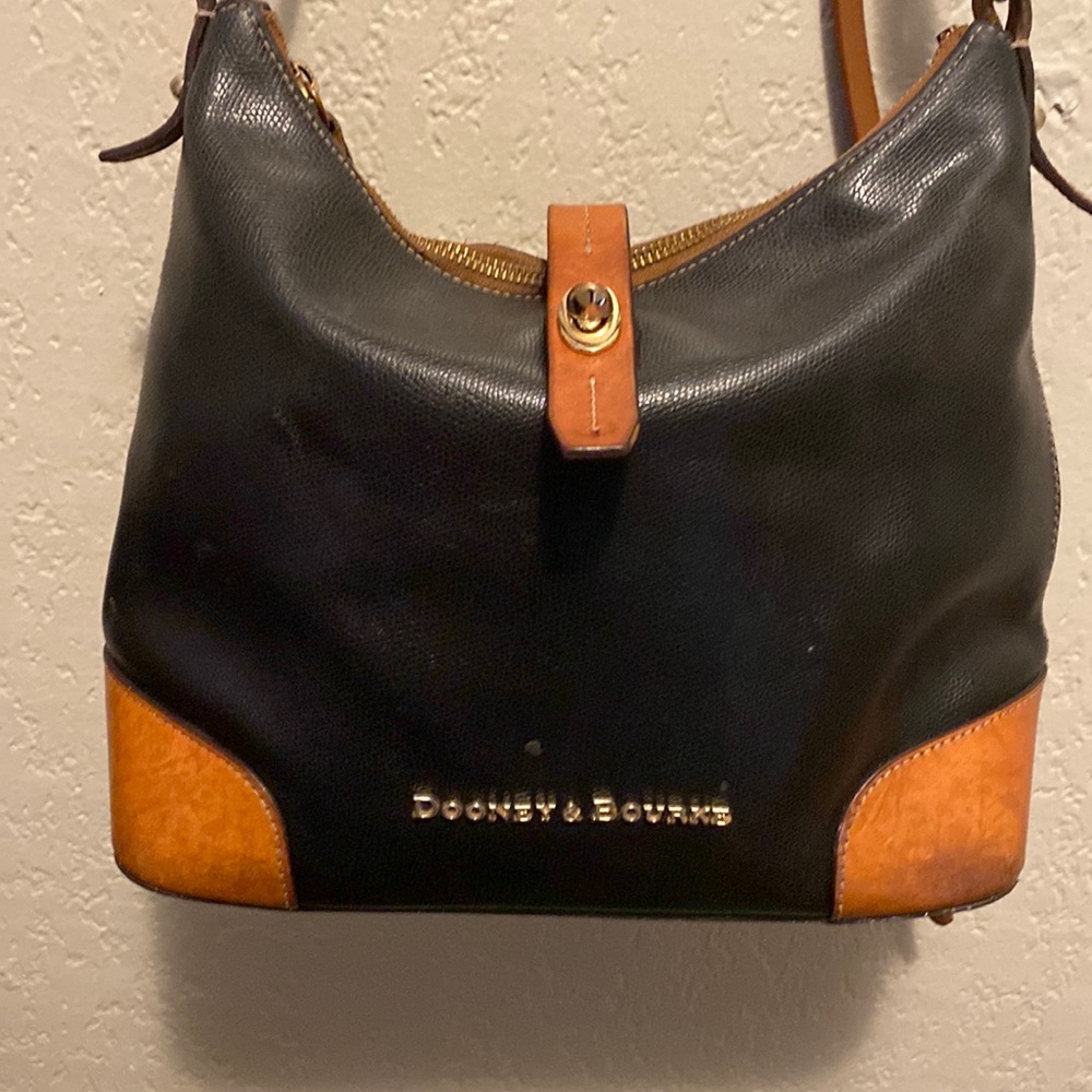 Dooney & Bourke